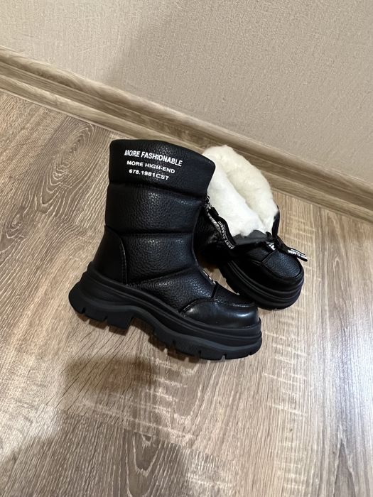 Зимові черевики чоботи чорні на дівчинку зимние сапоги 26 27 28 29 30