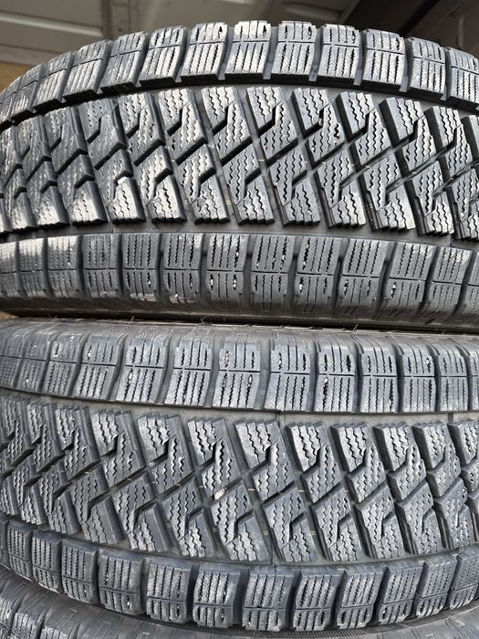 Lassa 33 2023 шини 225 70 15с зима Спрінтер Лт 35 Дукато