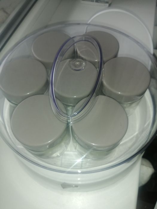 Йогуртниця електрична