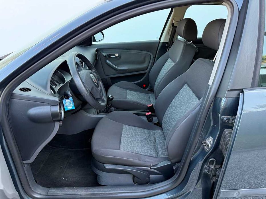 Seat Ibiza 1.2i 12v 70Cv 170.000Km Selo Barato 03/2007