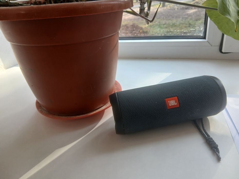 Портативна колонка JBL Flip Essential 2