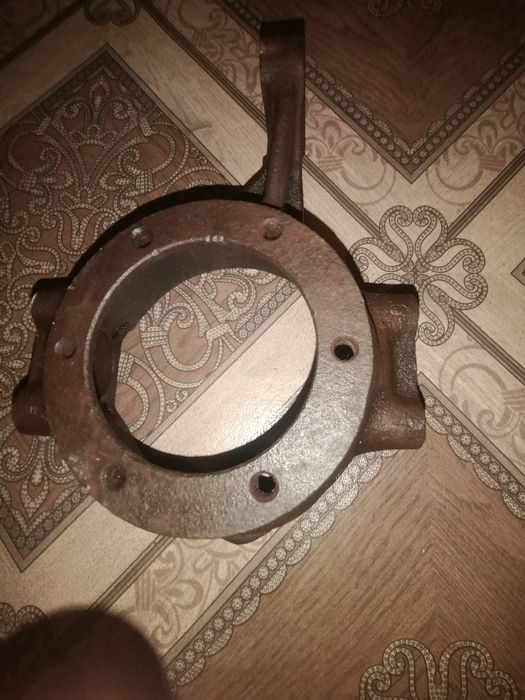 Корпус поворотнього кулака Уваз