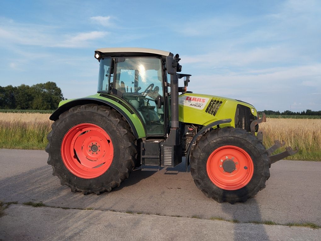 Claas Arion  440