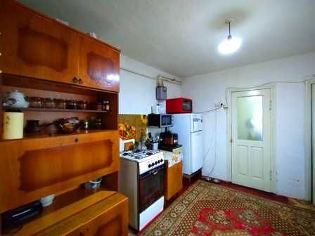 Будинок Золотоноша район 6 школа