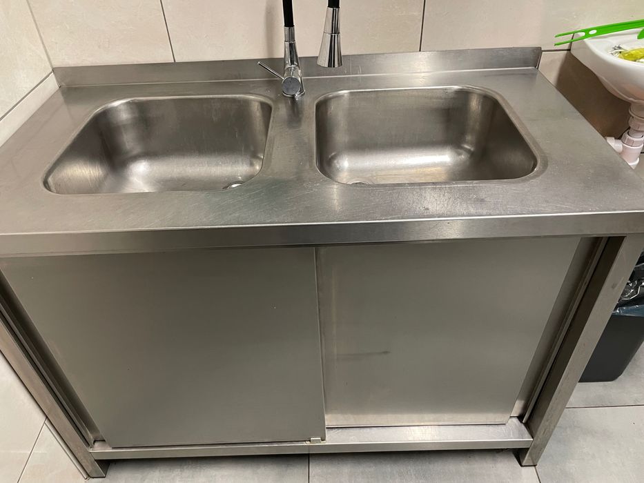 Zlew z szafką dwukomorowy