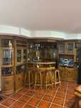 Bar de Sala e bancos em Madeira Cerejeira (com banca)