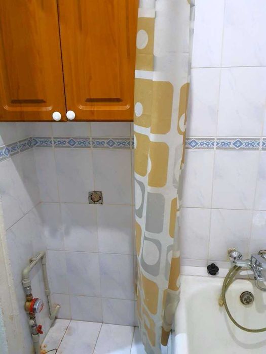 Вільна! Елітний Центр. Біля ЦУМу. Сталінка. Високі Стелі. Автономка.