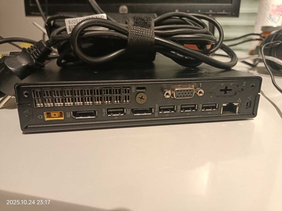 Lenovo ThinkCentre M910q Tiny (Core i5 6500T/RAM 16GB DDR4/SSD 2Tb)