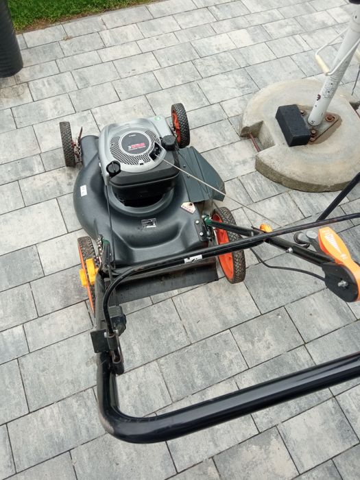 Kosiarka Briggs&Stratton 625 190cc