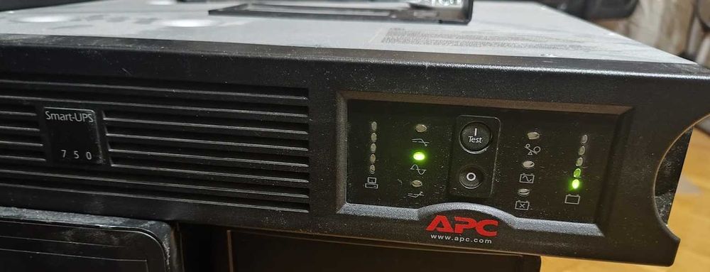 Продається ДБЖ  APC Smart 750 (sua750rm12u)