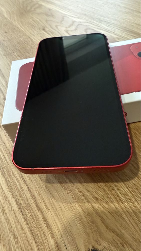 Sprzedam iPhone 13 – 128 GB, czerwony