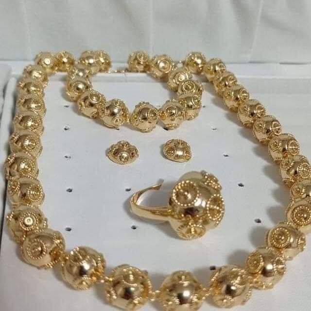 Conjunto de aço.