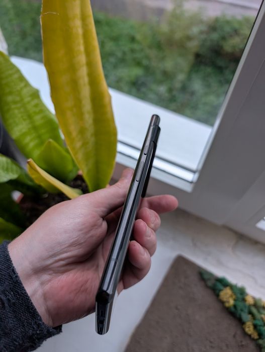 Продам Google pixel 6 pro. 12/128 GB.Neverlock.+eSim.