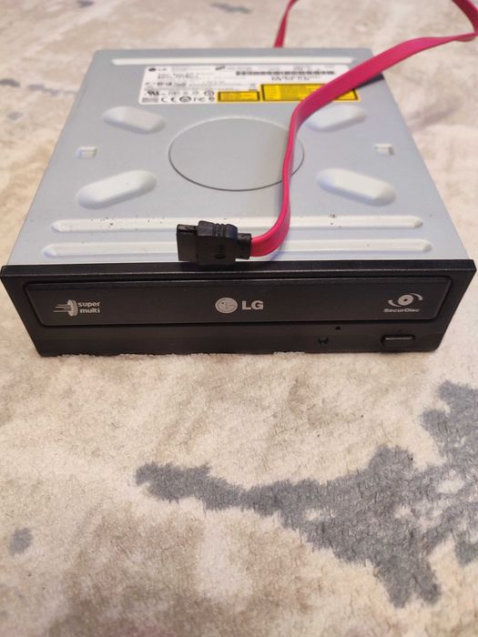 Оптический привод LG GH20NS10