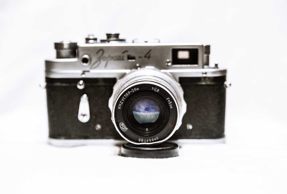 Zorki 4 ( napis w cyrylicy ) SPRAWNA / tylko korpus /