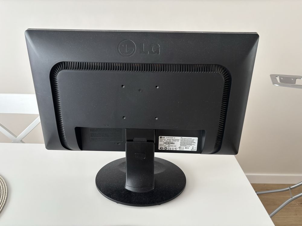 Monitor LG FLATRON 22”