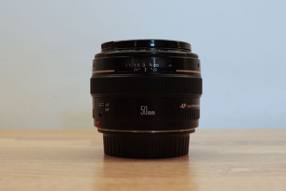 Canon EF 50mm f/1.4