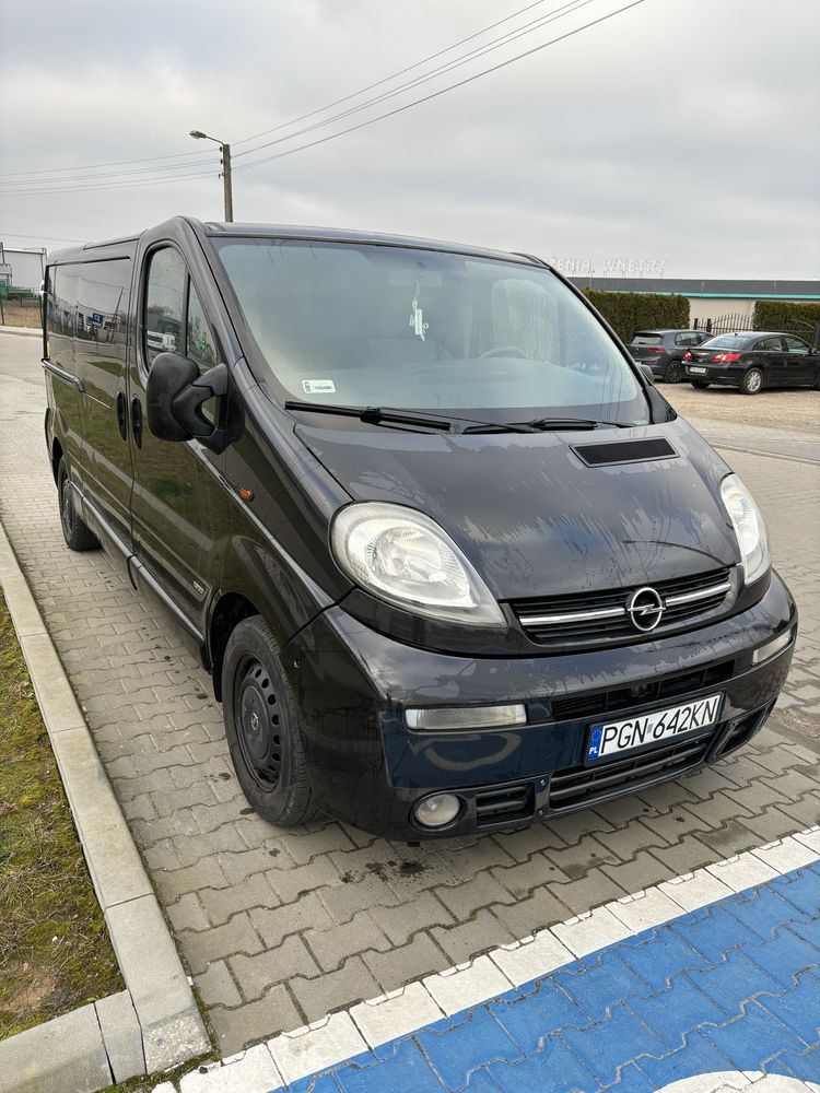 Opel Vivaro/Klima/Long/5osobowe