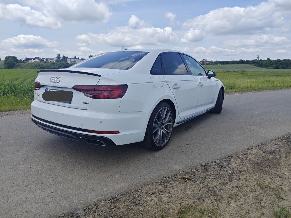 Zamienię audi a4 b9 competition 2019r quattro S-Line