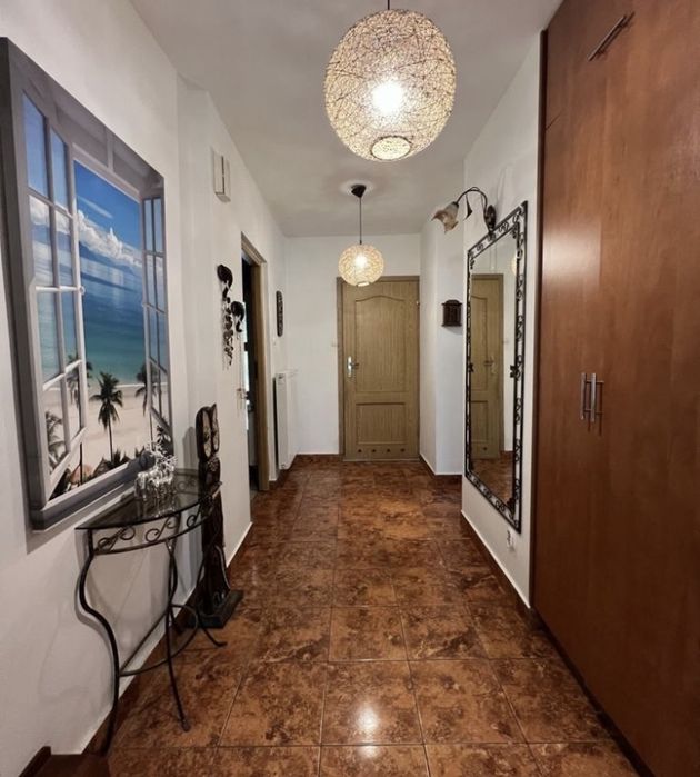 Duzy dom do wynajecia w pieknej okolicy