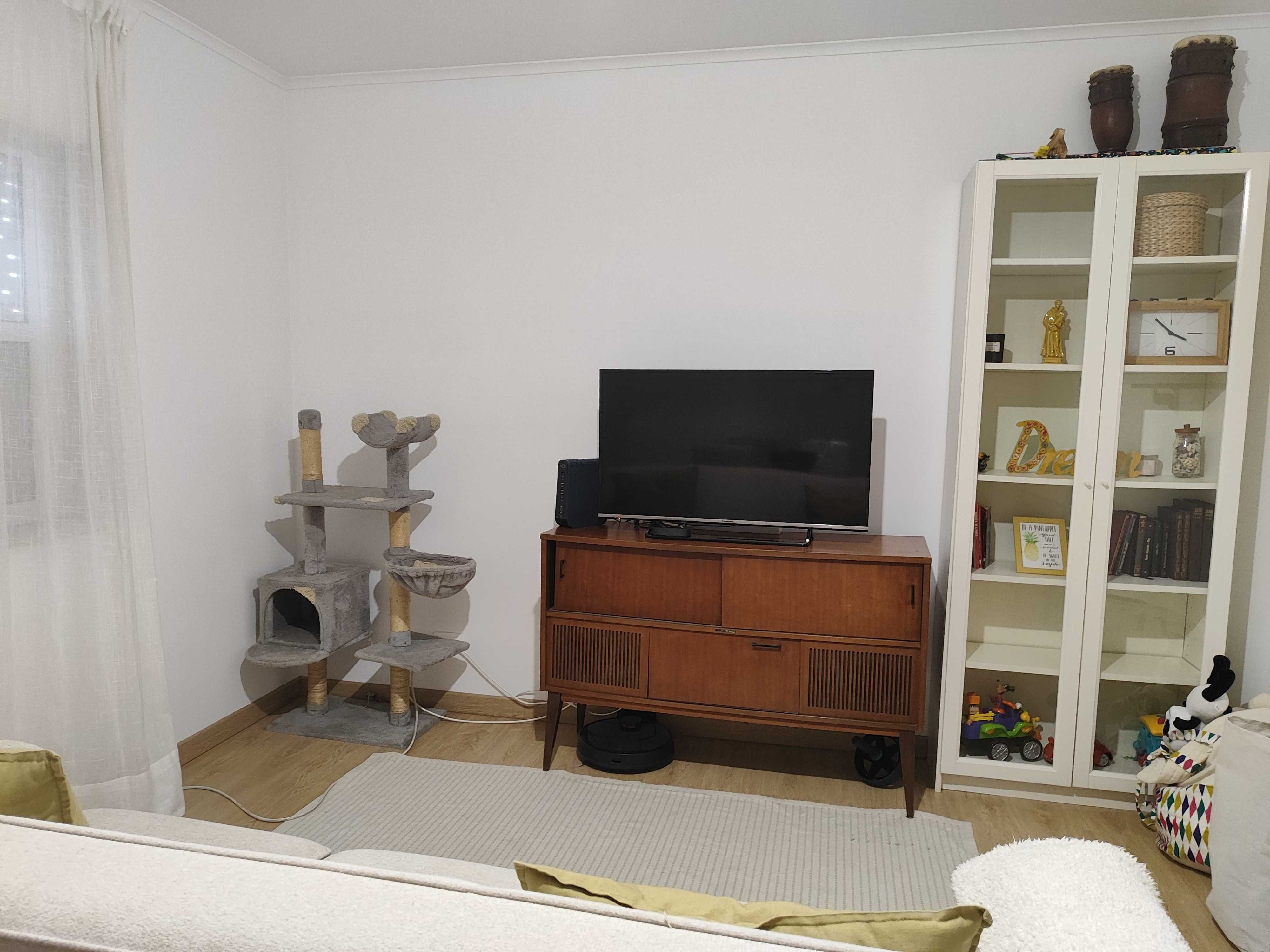 Alugo Quarto Alta Lisboa c/ despesas incluídas