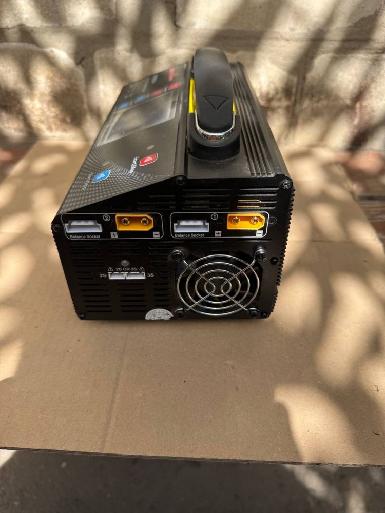 Зарядний пристрій Ultra Power UP600+ 110-240В 24В 25А 2-6S 1200 Вт