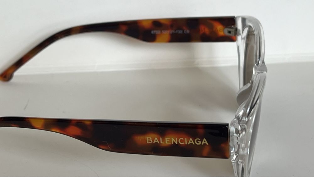Przeciwsloneczne okulary Balenciaga z polaryzacja