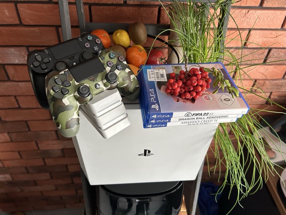 Konsola Sony Playstation4 Pro 1TB CUH-7116B White+2xPad/Stacja/3xGry!