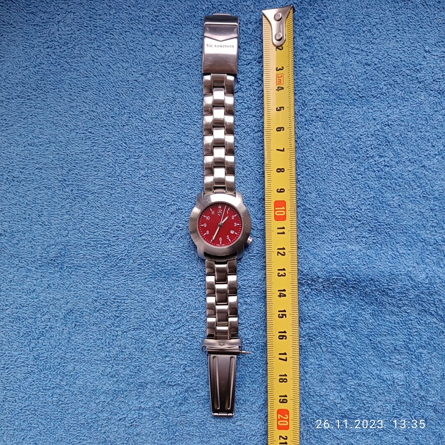 Часы  Victorinox V7-01 Basic S