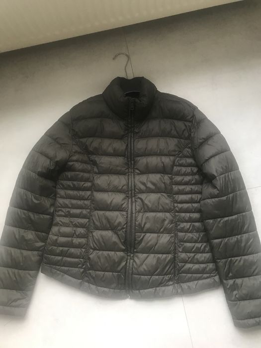 Куртка жіноча