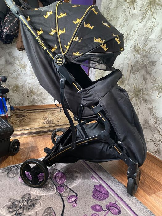 Коляска Danke Prime з коронами