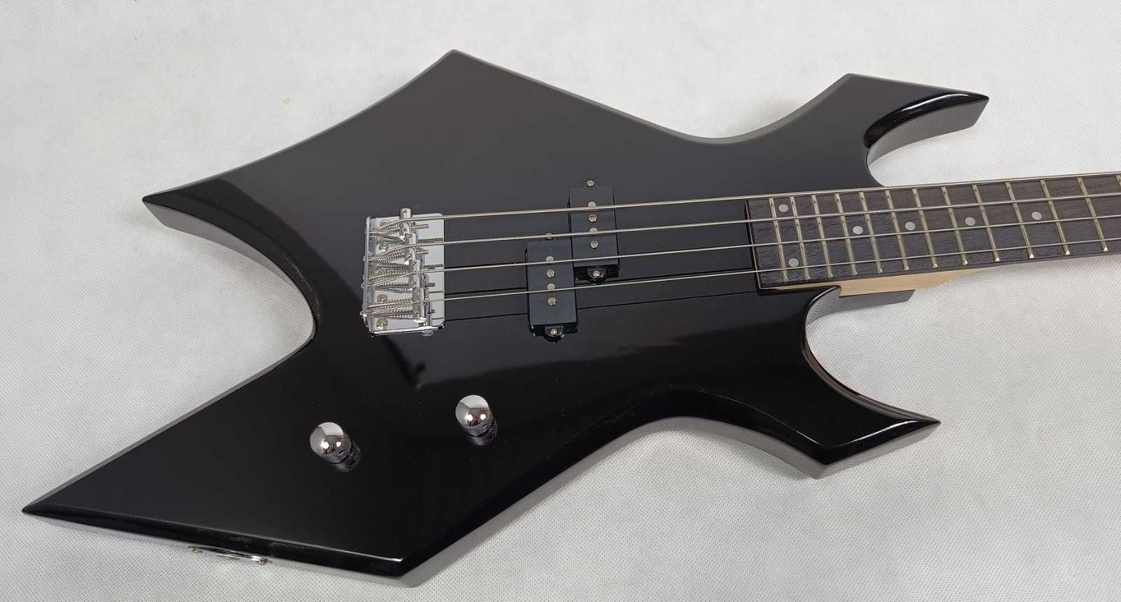 Harley Benton WB-20BK-gitara basowa typ Warlock