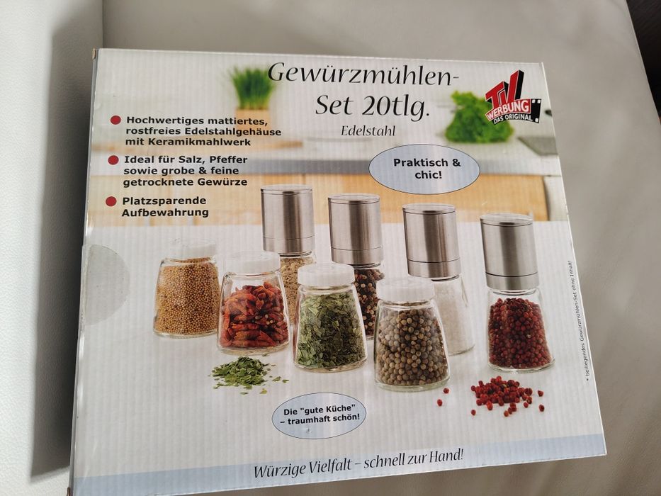 Przyprawnik zestaw z przyprawami nowy sól pieprz