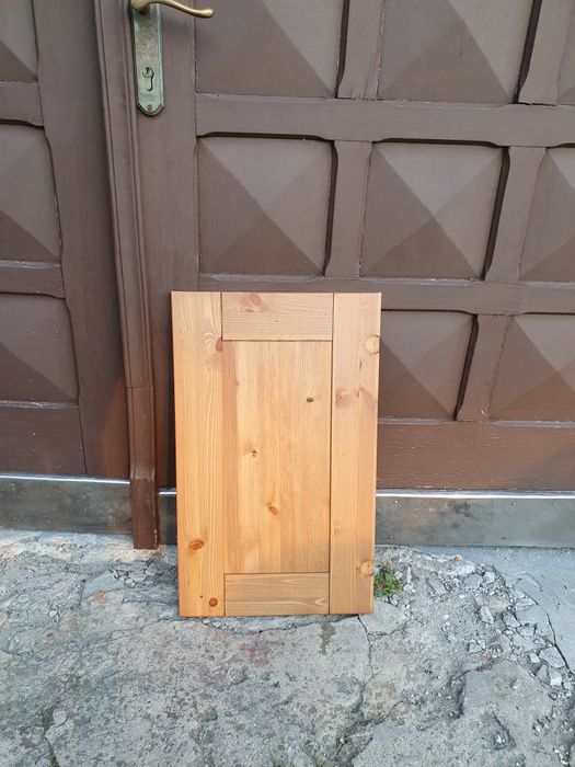 Fronty sosnowe drzwi do szafek kaseton drzwiczki 64x39