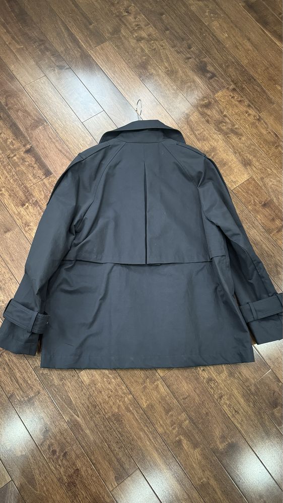 Парка Massimo Dutti