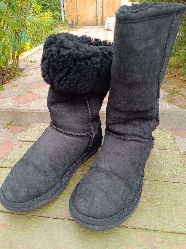 Продам ugg размер 24 см