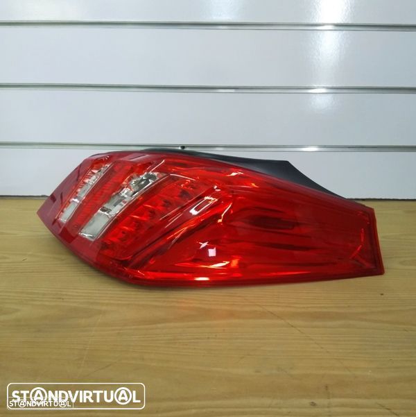 Farolim Peugeot 508 modelo: 2010/11 até 2014/06 novo