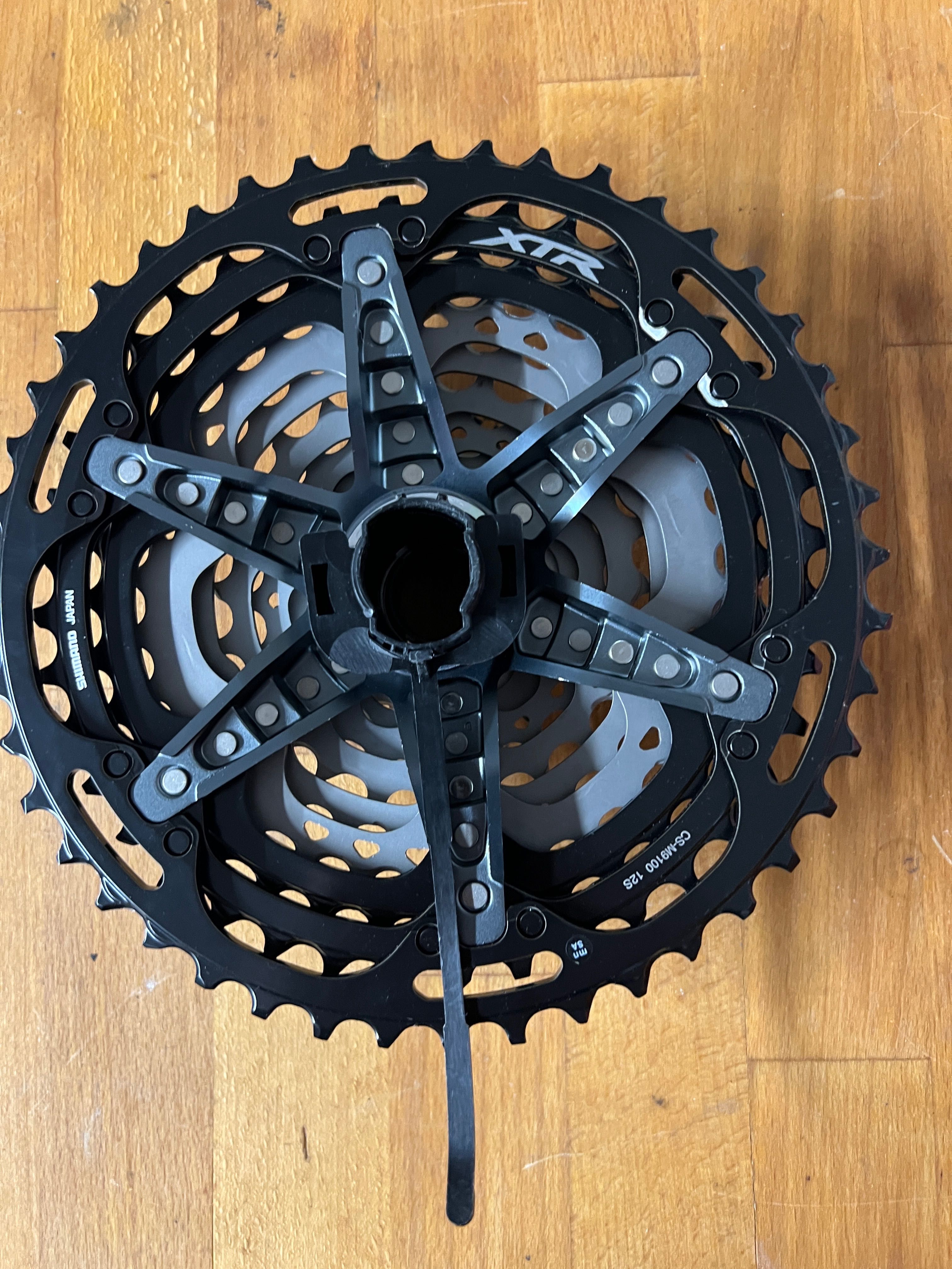 Kaseta Shimano XTR CS-M9100 10x45