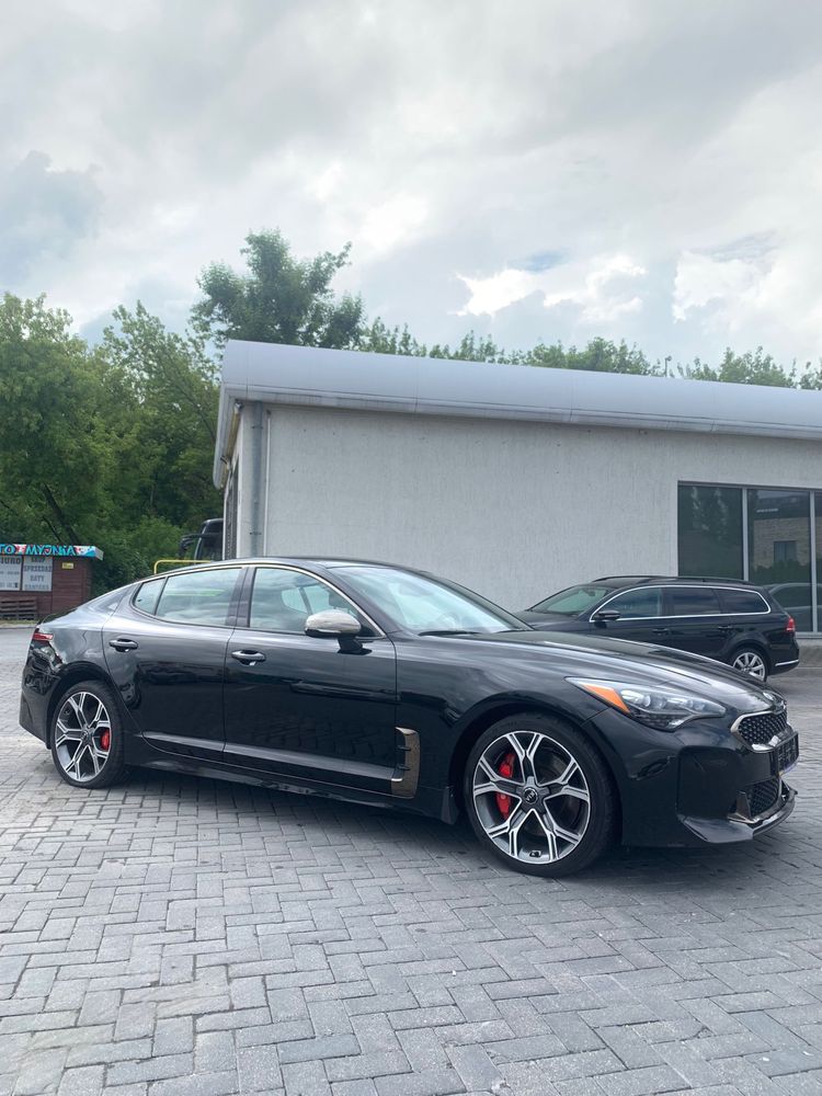 Kia Stinger GT 3.3 T-GDI V6 RWD delikatnie uszkodzony Okazja