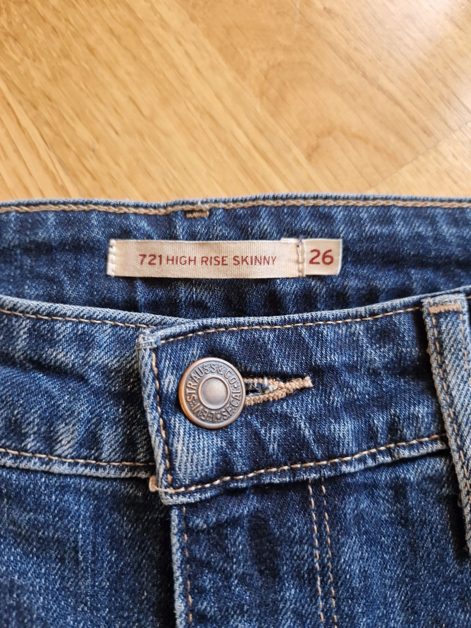Жіночі джинси Levi's 38р.