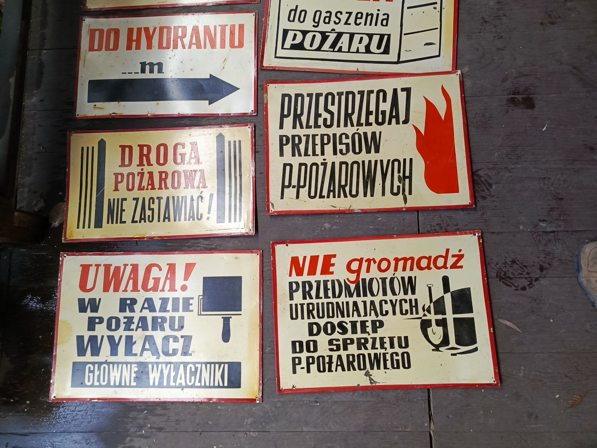 Stare metalowe tablice PRL