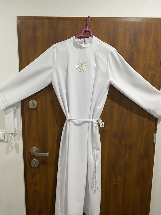 Alba komunijna chłopiec