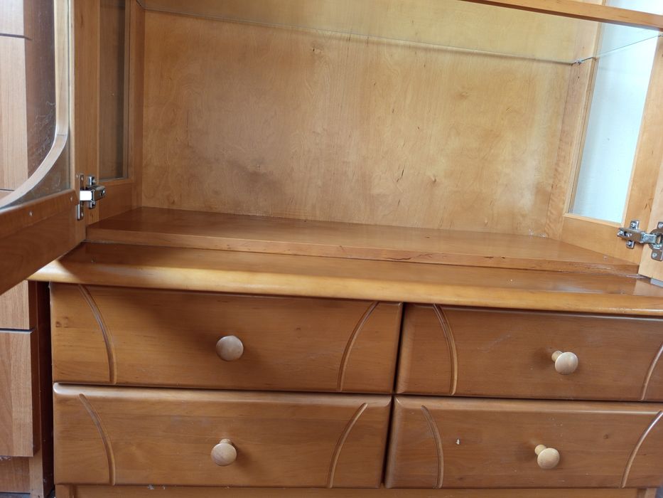 Drewniana przeszklona witryna-oddam za darmo