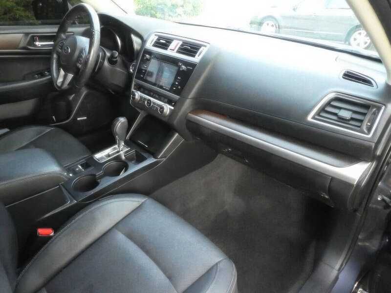 2017 Subaru Legacy 3.6R Limited