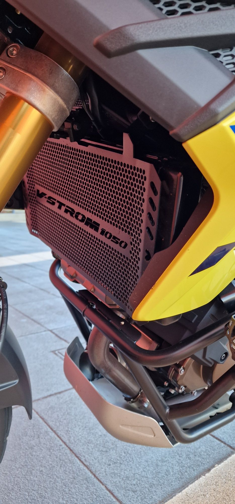 Suzuki v strom 1050DE