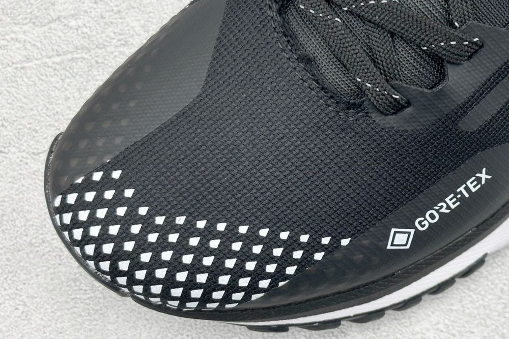 Кросівки Nike React Pegasus Trail 4, розмір 39