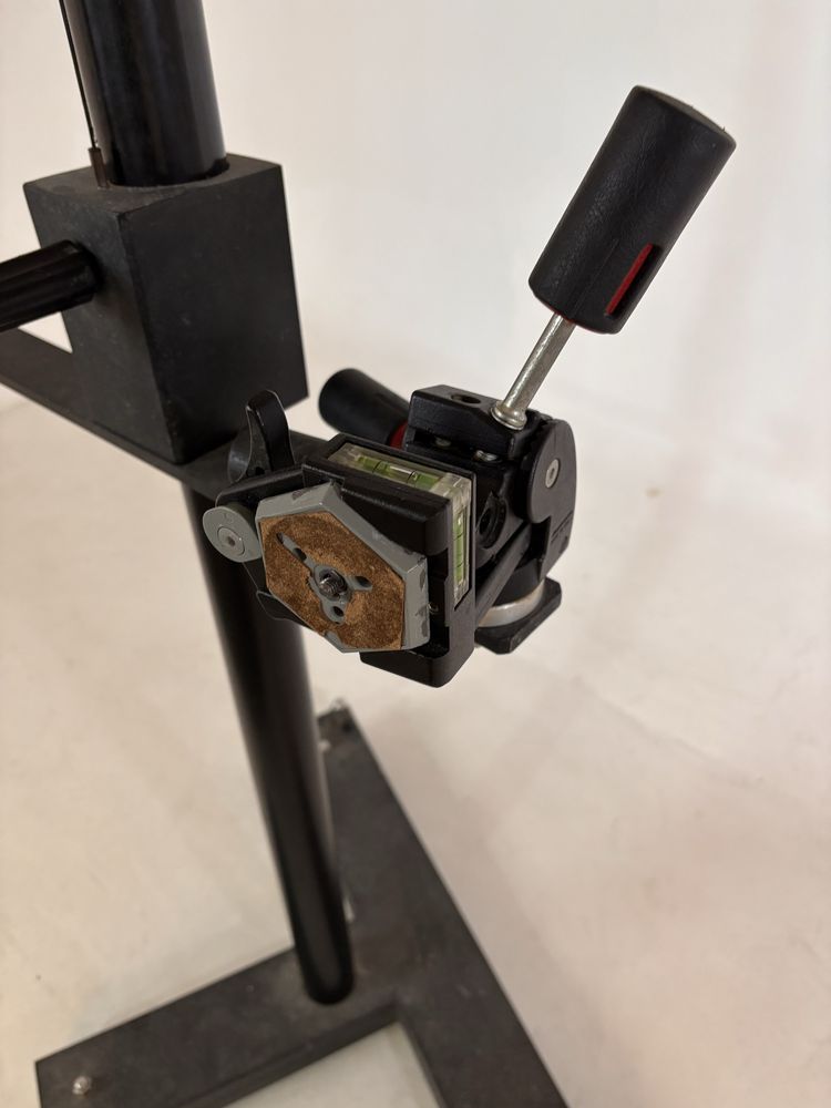 Coluna tripe de estudio versatil