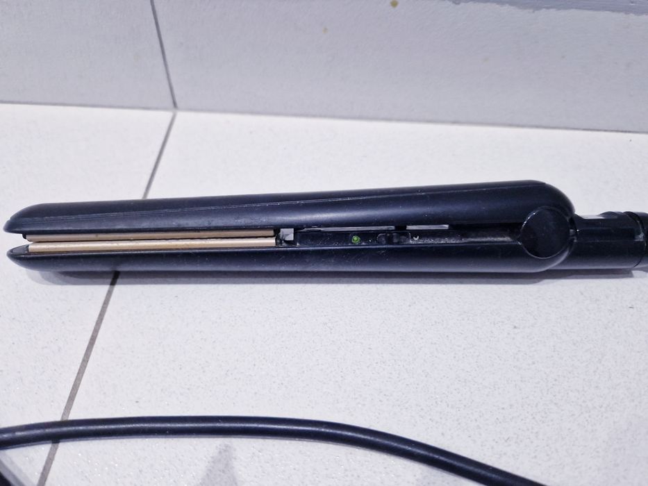 Prostownica do włosów Philips