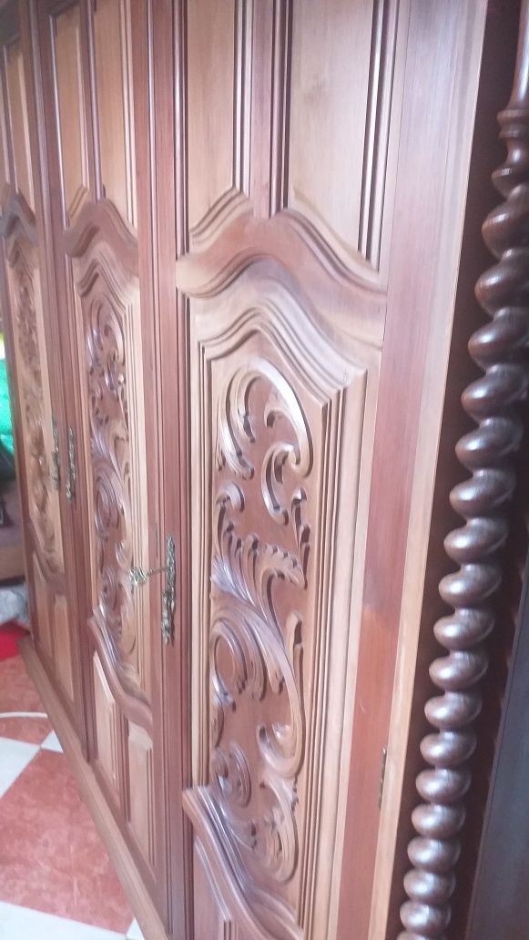Vendo mobila de quarto antiga completa