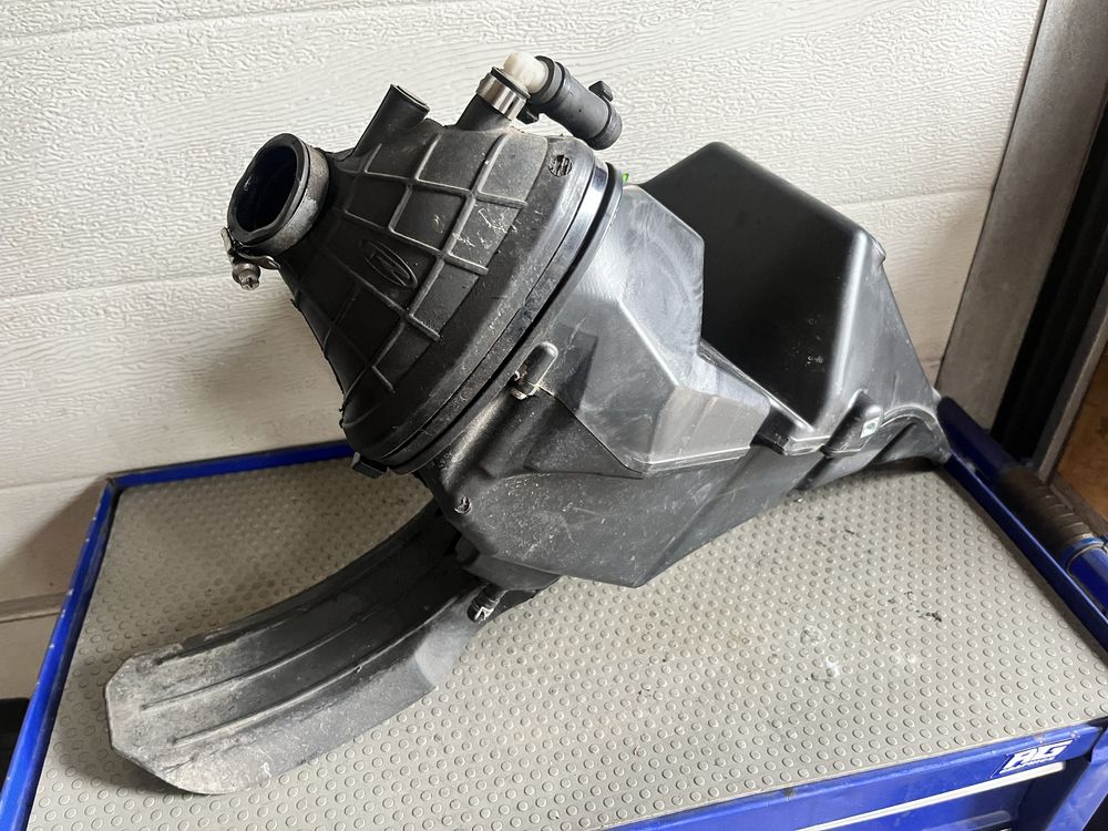Air box rieju mrt nowy model puszka filtra powietrza
